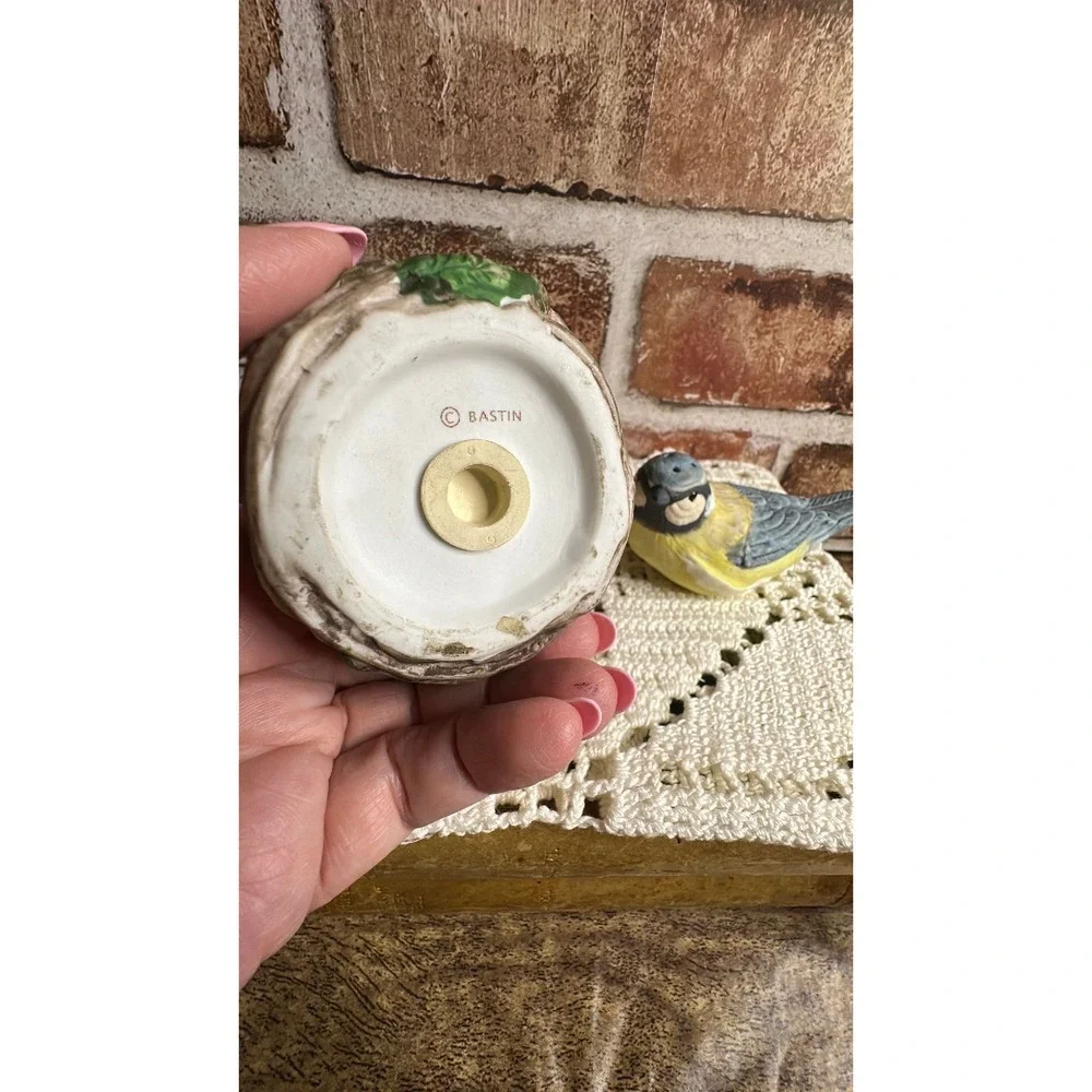 Vintage Hallmark Marjolein Bastin Yellow Bird on Nest Ceramic Salt & Pepper Set